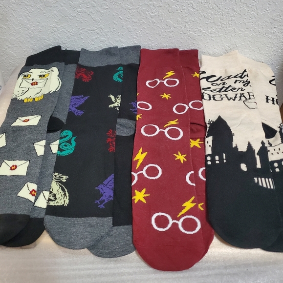 NWOT Harry Potter Socks and Erasers - Picture 2 of 6